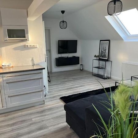 בילפלד 5Minuten Von Der City Entfernte Wohnung Mit Parkpl מראה חיצוני תמונה